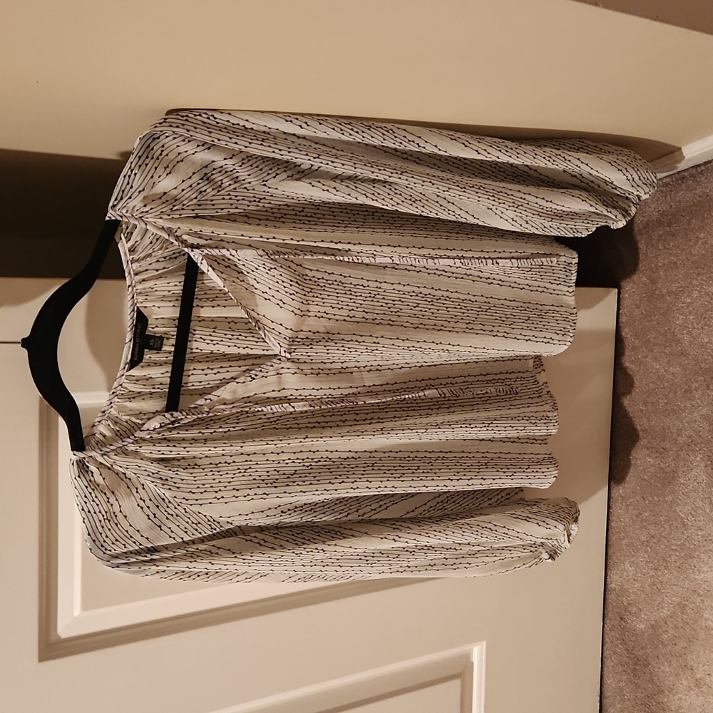 Lightweight blouse, white base-black design. Size xs